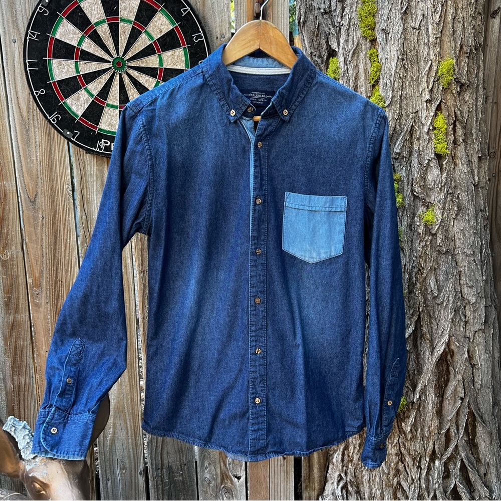 Pull&Bear Denim Pocket Button Down Shirt. - image 2